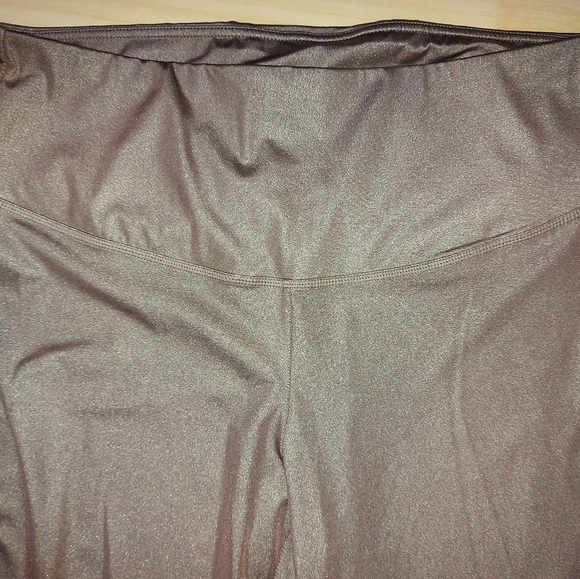 Addition Elle Stretchy Shiny Leggings - Picture 6 of 8